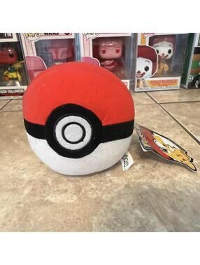 Pokémon Red Pokeball Character Plush Toy Factory 2015 NWT New